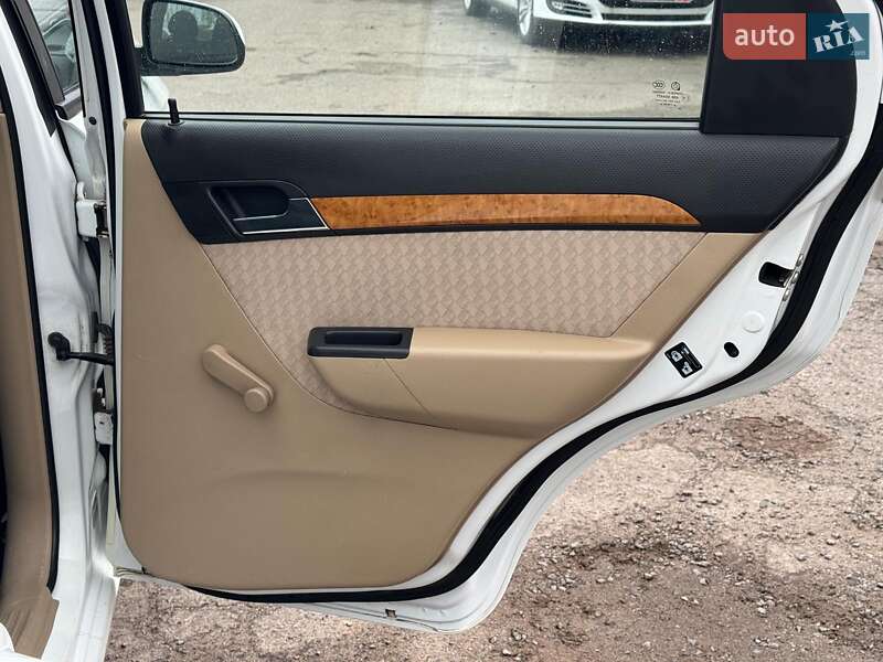 Седан Chevrolet Aveo 2008 в Виннице фото 19 Седан Chevrolet Aveo 2008 в Виннице
