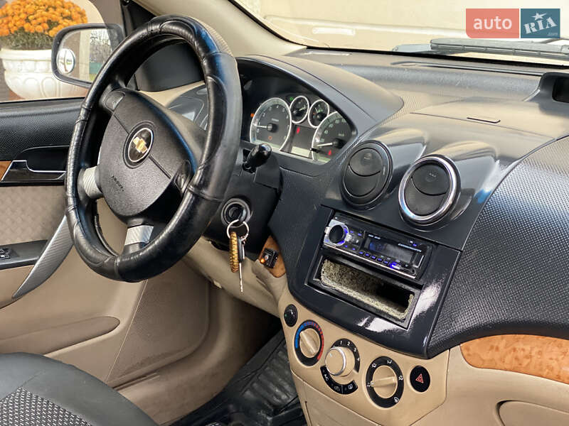 Седан Chevrolet Aveo 2007 в Дунаевцах