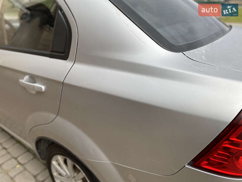 Седан Chevrolet Aveo 2007 в Дунаевцах