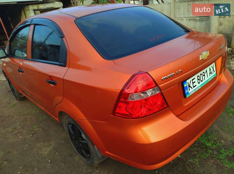 Седан Chevrolet Aveo 2006 в Днепре