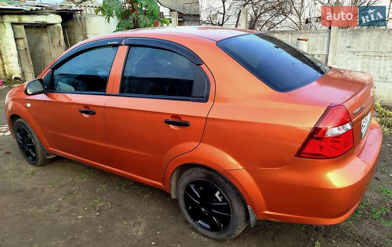 Седан Chevrolet Aveo 2006 в Днепре