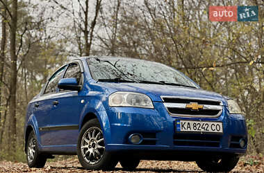 Седан Chevrolet Aveo 2006 в Києві