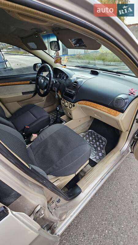 Седан Chevrolet Aveo 2007 в Чемеровцах