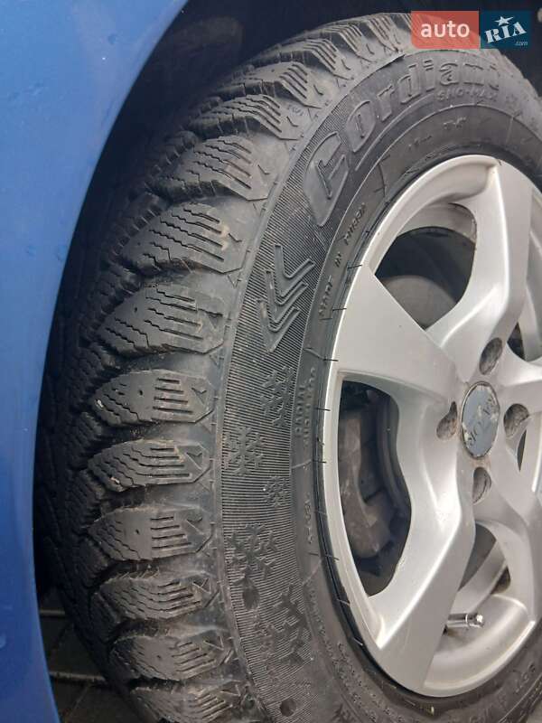 Хетчбек Chevrolet Aveo 2008 в Дніпрі