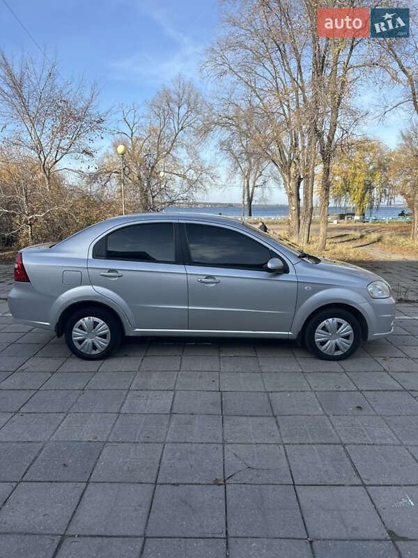 Седан Chevrolet Aveo 2007 в Запорожье