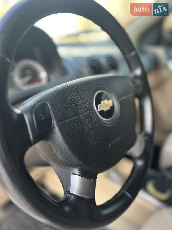 Седан Chevrolet Aveo 2007 в Запорожье