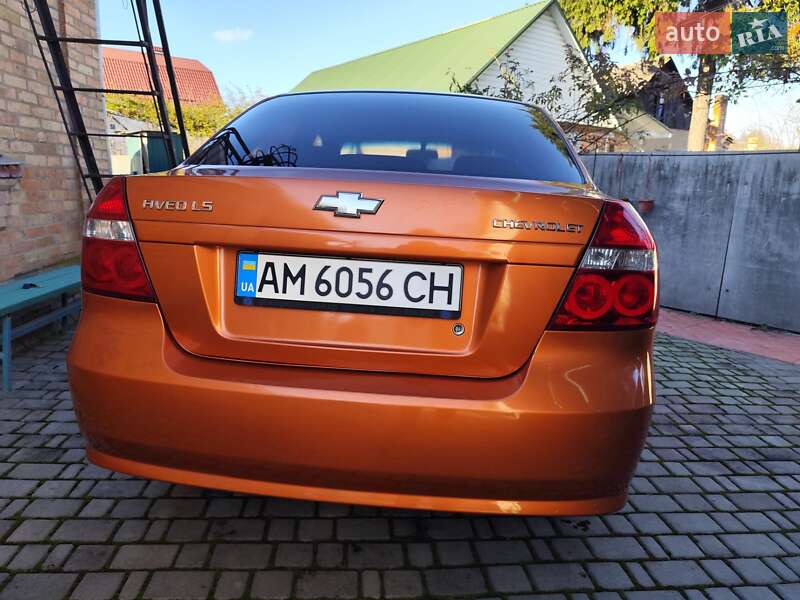 Седан Chevrolet Aveo 2006 в Бердичеві