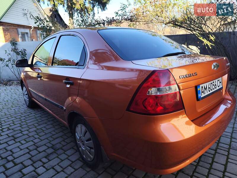 Седан Chevrolet Aveo 2006 в Бердичеві