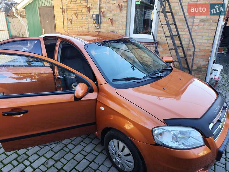 Седан Chevrolet Aveo 2006 в Бердичеві