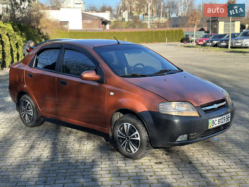 Седан Chevrolet Aveo 2006 в Львове