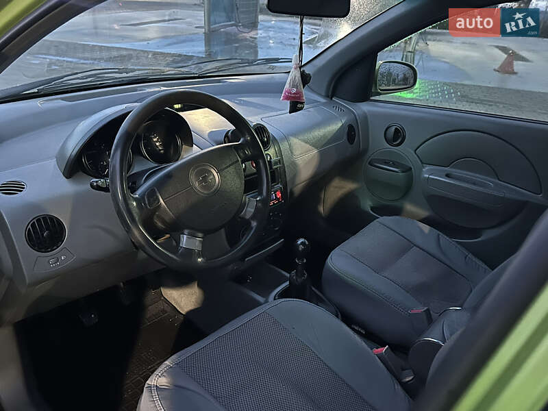 Хэтчбек Chevrolet Aveo 2005 в Одессе