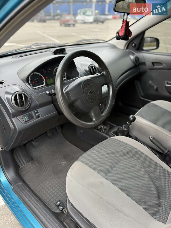 Седан Chevrolet Aveo 2009 в Киеве