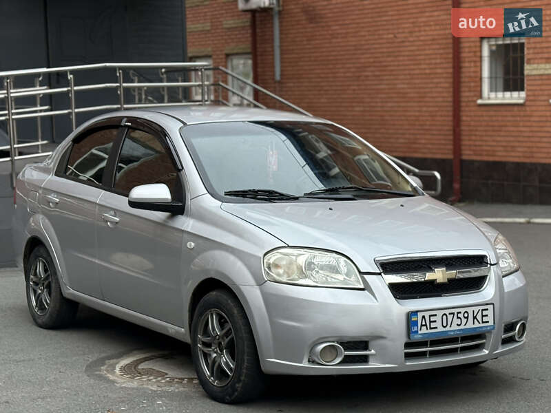 Седан Chevrolet Aveo 2008 в Днепре