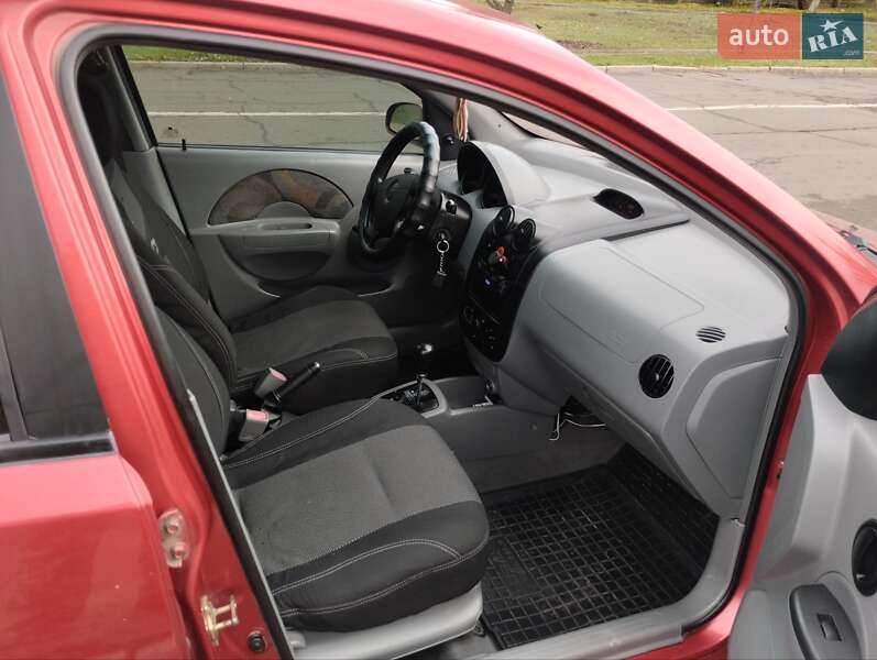 Хэтчбек Chevrolet Aveo 2005 в Южноукраинске фото 10 Хэтчбек Chevrolet Aveo 2005 в Южноукраинске