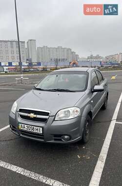 Седан Chevrolet Aveo 2008 в Києві