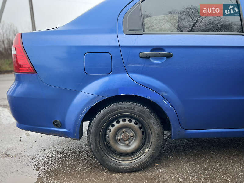 Седан Chevrolet Aveo 2008 в Гайсине