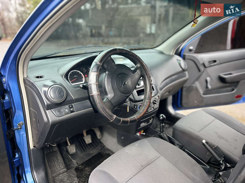 Седан Chevrolet Aveo 2008 в Гайсине