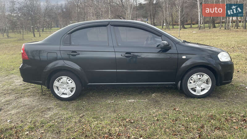 Седан Chevrolet Aveo 2010 в Черкассах