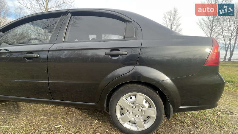 Седан Chevrolet Aveo 2010 в Черкассах