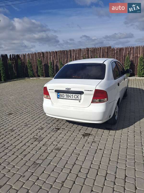 Седан Chevrolet Aveo 2005 в Тернополе