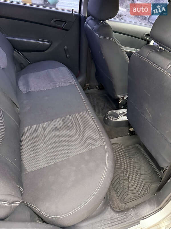 Седан Chevrolet Aveo 2011 в Пирятине