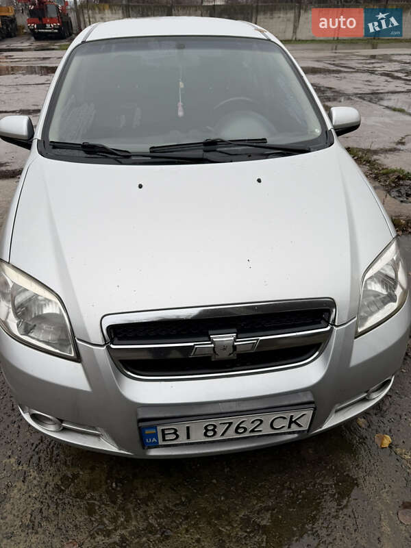 Седан Chevrolet Aveo 2011 в Пирятине