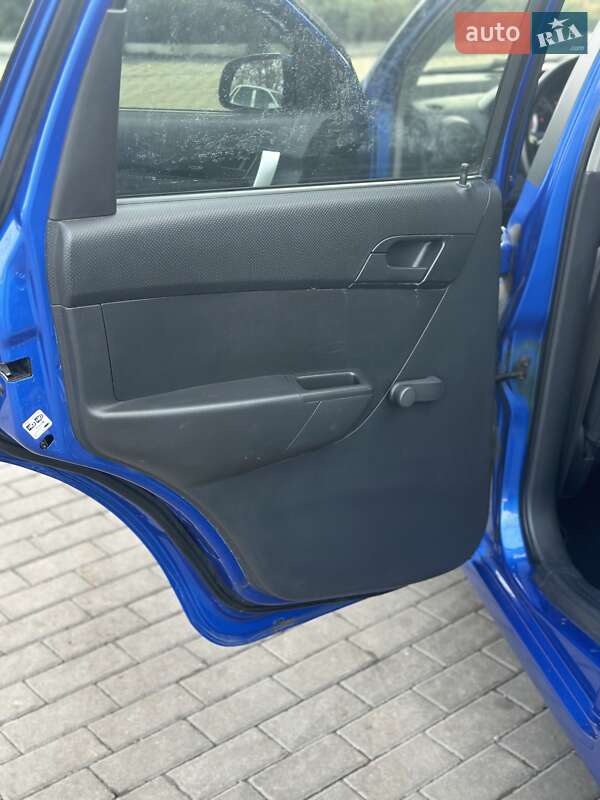 Хэтчбек Chevrolet Aveo 2011 в Павлограде