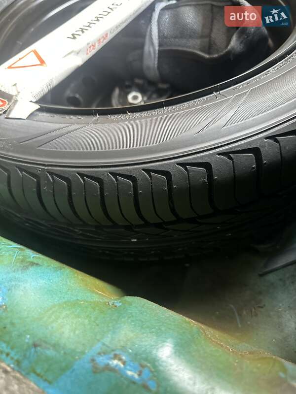 Хэтчбек Chevrolet Aveo 2011 в Павлограде