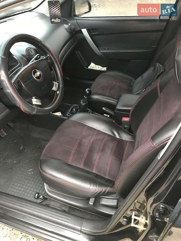 Седан Chevrolet Aveo 2006 в Городке