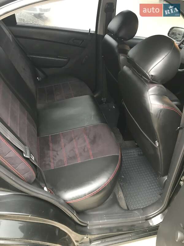 Седан Chevrolet Aveo 2006 в Городке