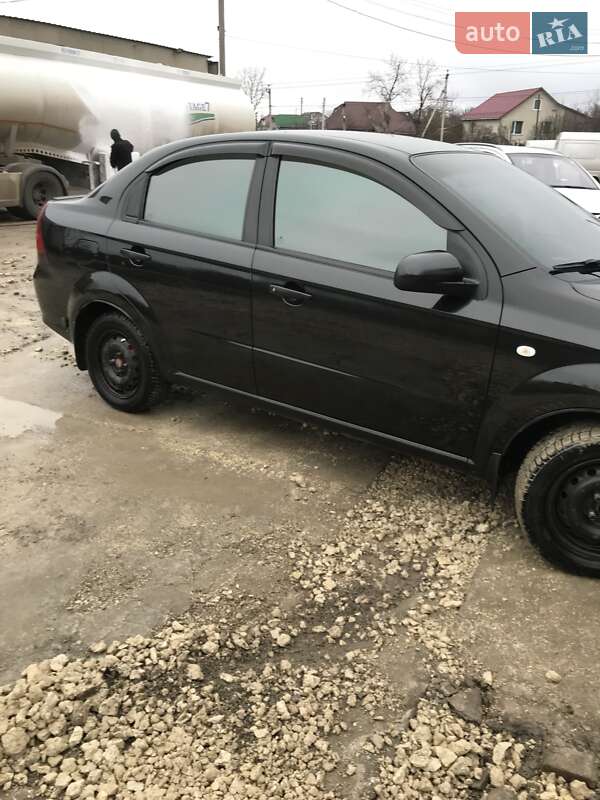 Седан Chevrolet Aveo 2006 в Городке