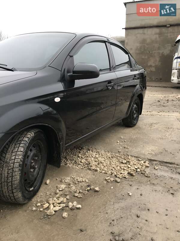Седан Chevrolet Aveo 2006 в Городке