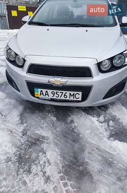 Седан Chevrolet Aveo 2012 в Харькове