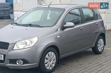 Хэтчбек Chevrolet Aveo 2009 в Черновцах