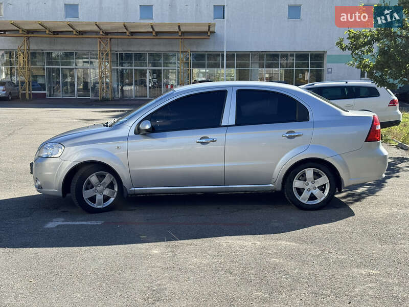 Седан Chevrolet Aveo 2008 в Киеве фото 5 Седан Chevrolet Aveo 2008 в Киеве
