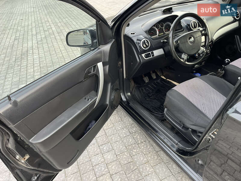 Седан Chevrolet Aveo 2007 в Запорожье