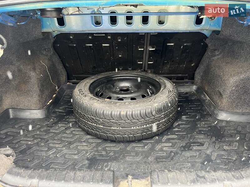 Седан Chevrolet Aveo 2005 в Львове