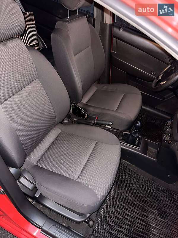 Седан Chevrolet Aveo 2008 в Днепре