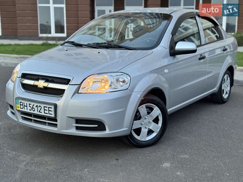 Седан Chevrolet Aveo 2006 в Николаеве