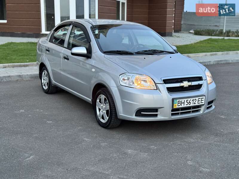 Седан Chevrolet Aveo 2006 в Николаеве