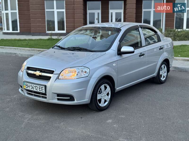 Седан Chevrolet Aveo 2006 в Николаеве