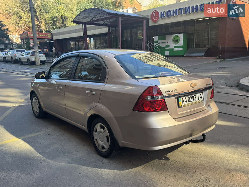 Седан Chevrolet Aveo 2008 в Киеве