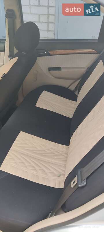 Седан Chevrolet Aveo 2008 в Андреевке