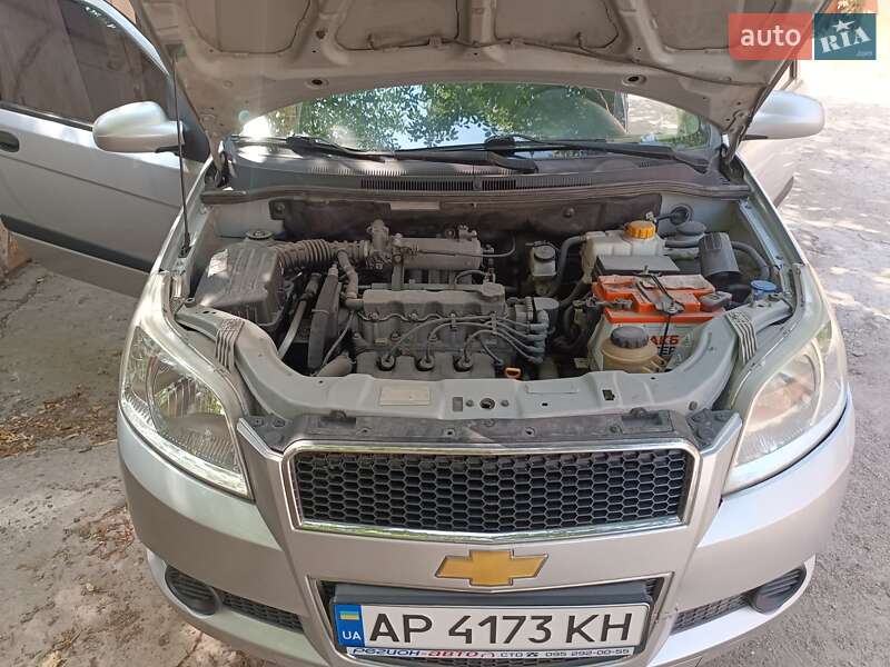 Хэтчбек Chevrolet Aveo 2008 в Запорожье