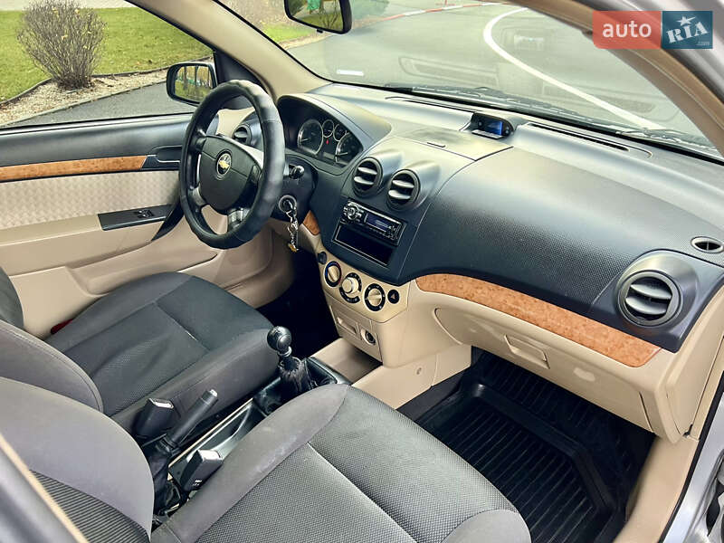 Седан Chevrolet Aveo 2008 в Харкові