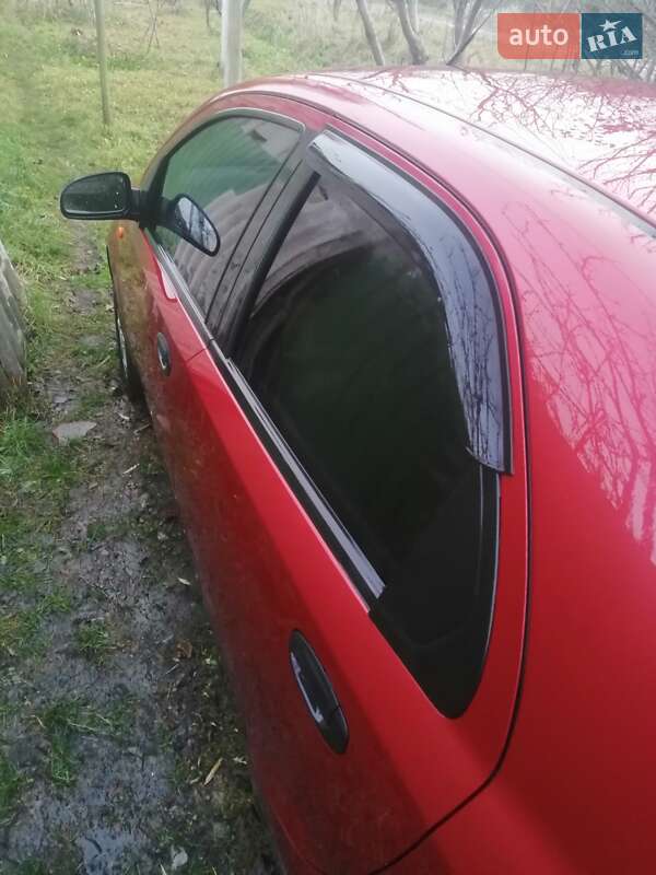 Седан Chevrolet Aveo 2004 в Полтаве