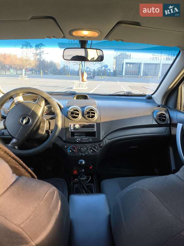 Седан Chevrolet Aveo 2006 в Броварах