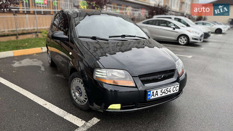 Хэтчбек Chevrolet Aveo 2008 в Киеве фото Хэтчбек Chevrolet Aveo 2008 в Киеве