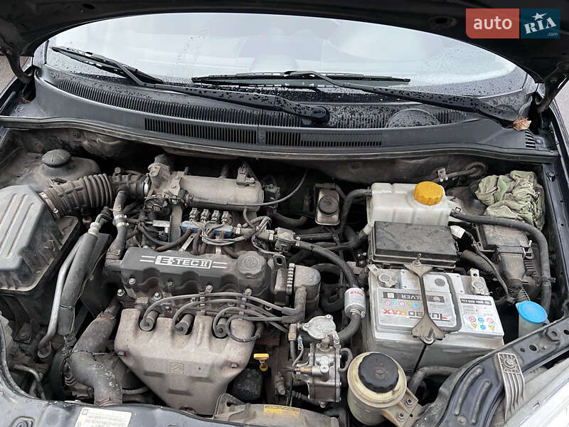 Седан Chevrolet Aveo 2007 в Луцьку