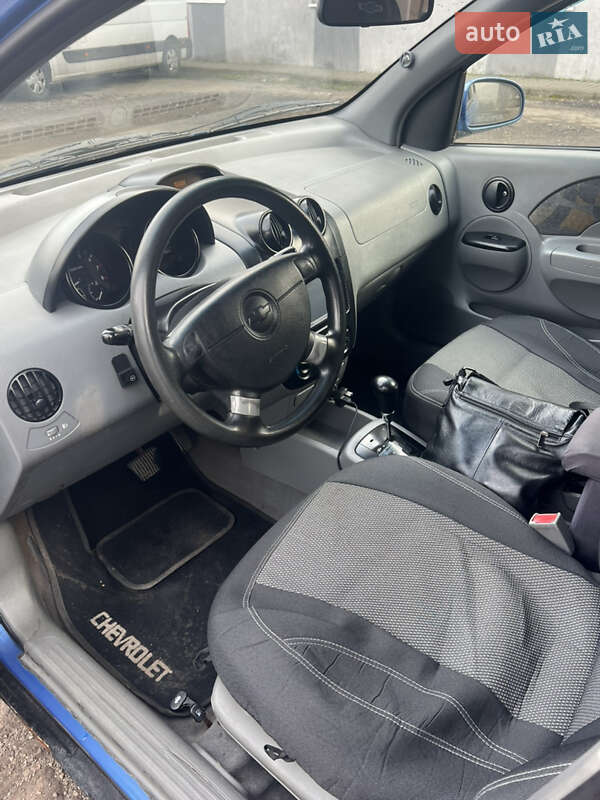 Хетчбек Chevrolet Aveo 2005 в Чернівцях
